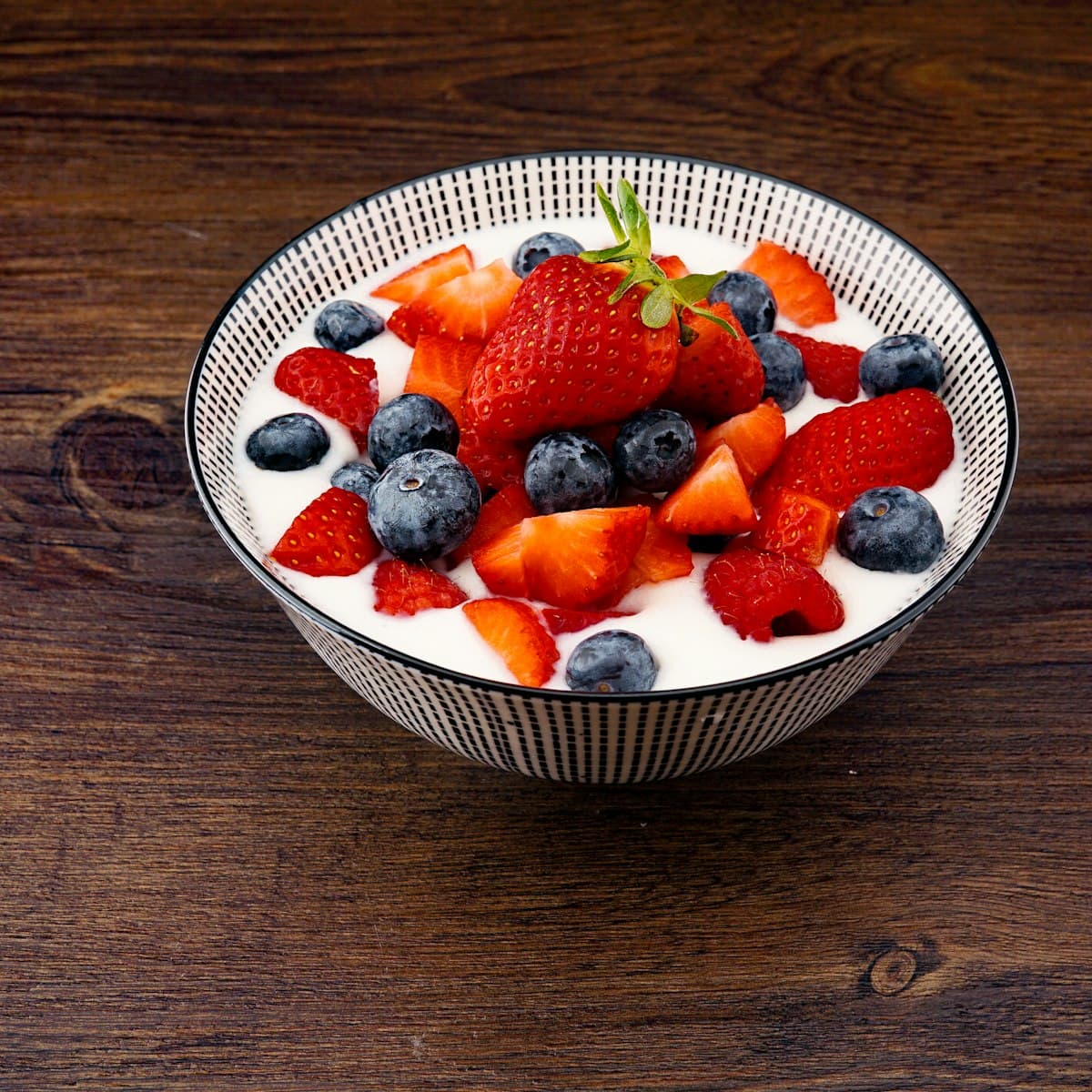 Freeze-Dried Strawberry Crisps